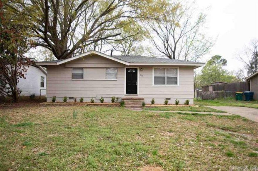 This beautiful 3 bedroom 2 bath home, located in Southwest Little Rock. This property has a large fenced-in back yard perfect for an active family. This house was tenant occupied and is now vacant ready for you to schedule an appointment. use showing time