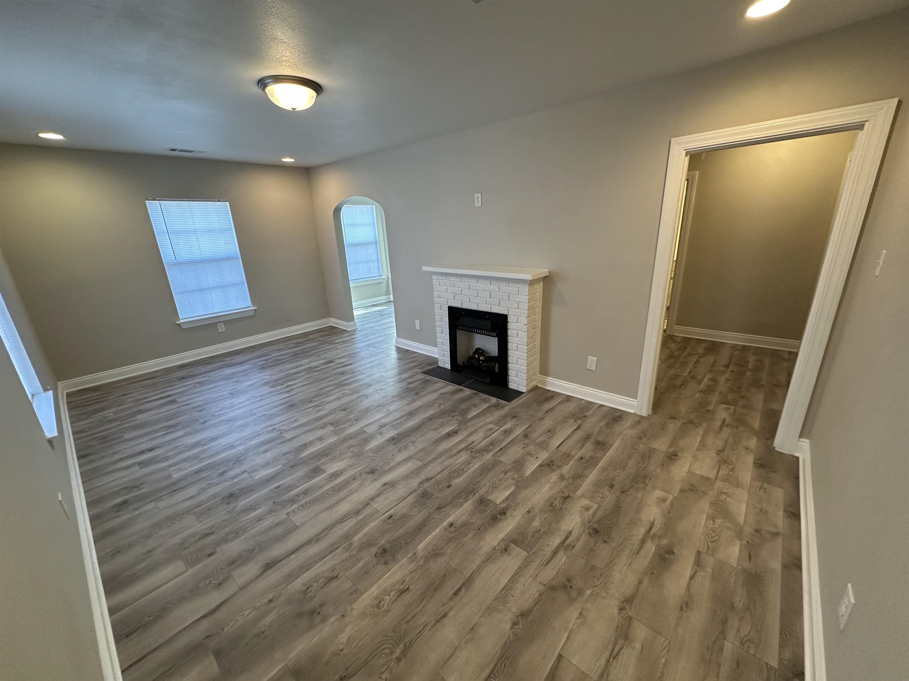 MALONEY - Residential