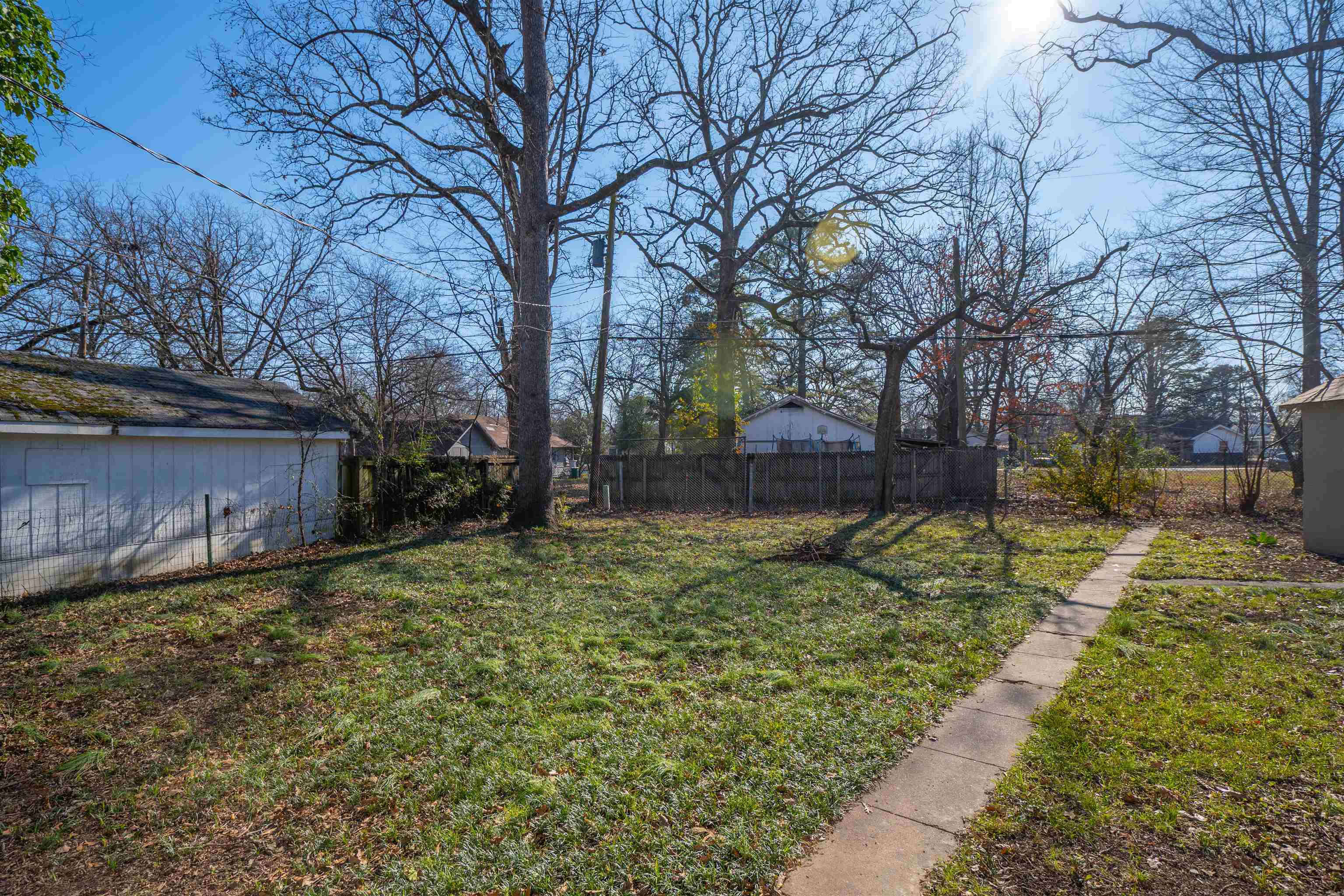 MALONEY - Residential