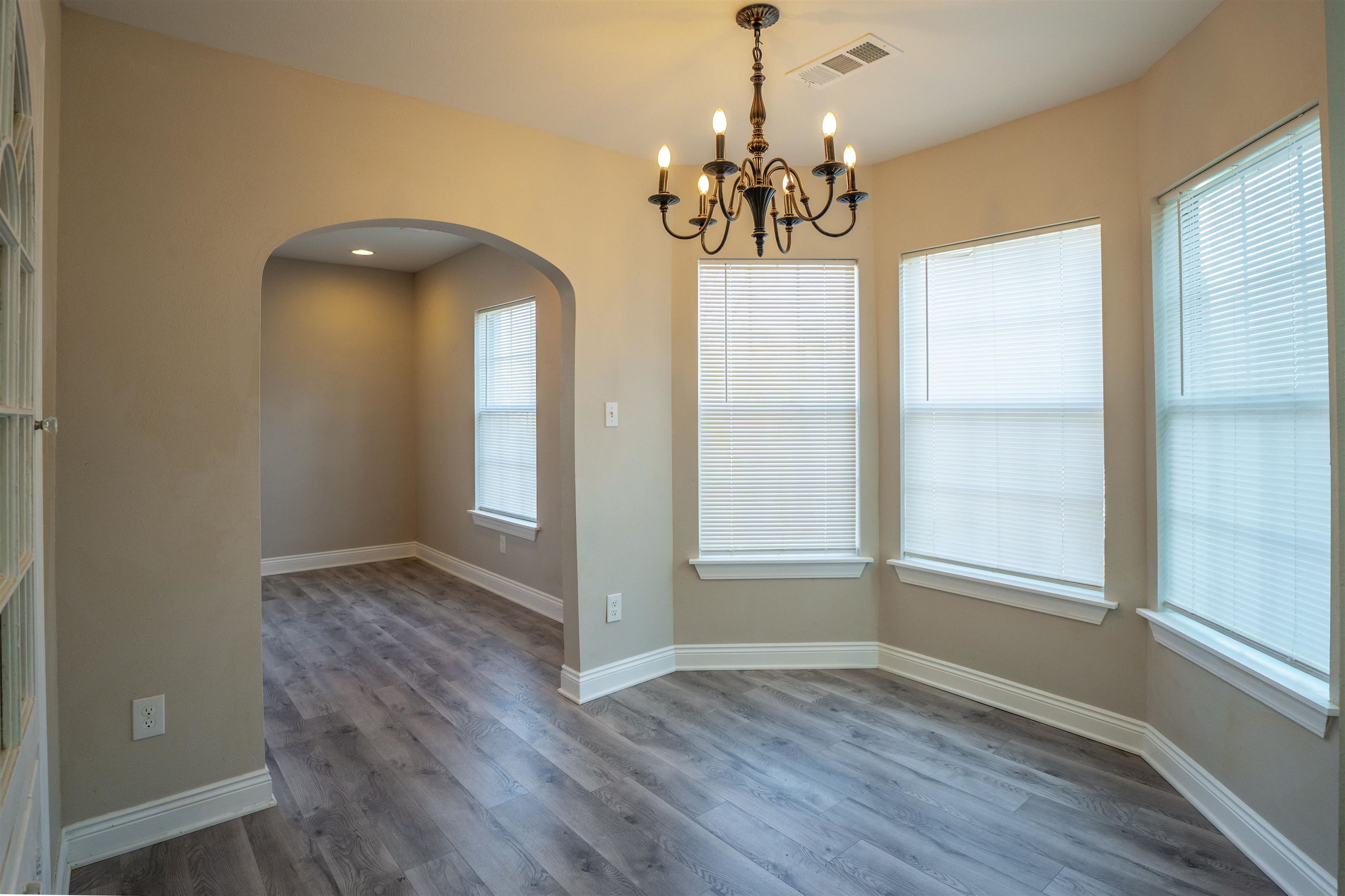 MALONEY - Residential