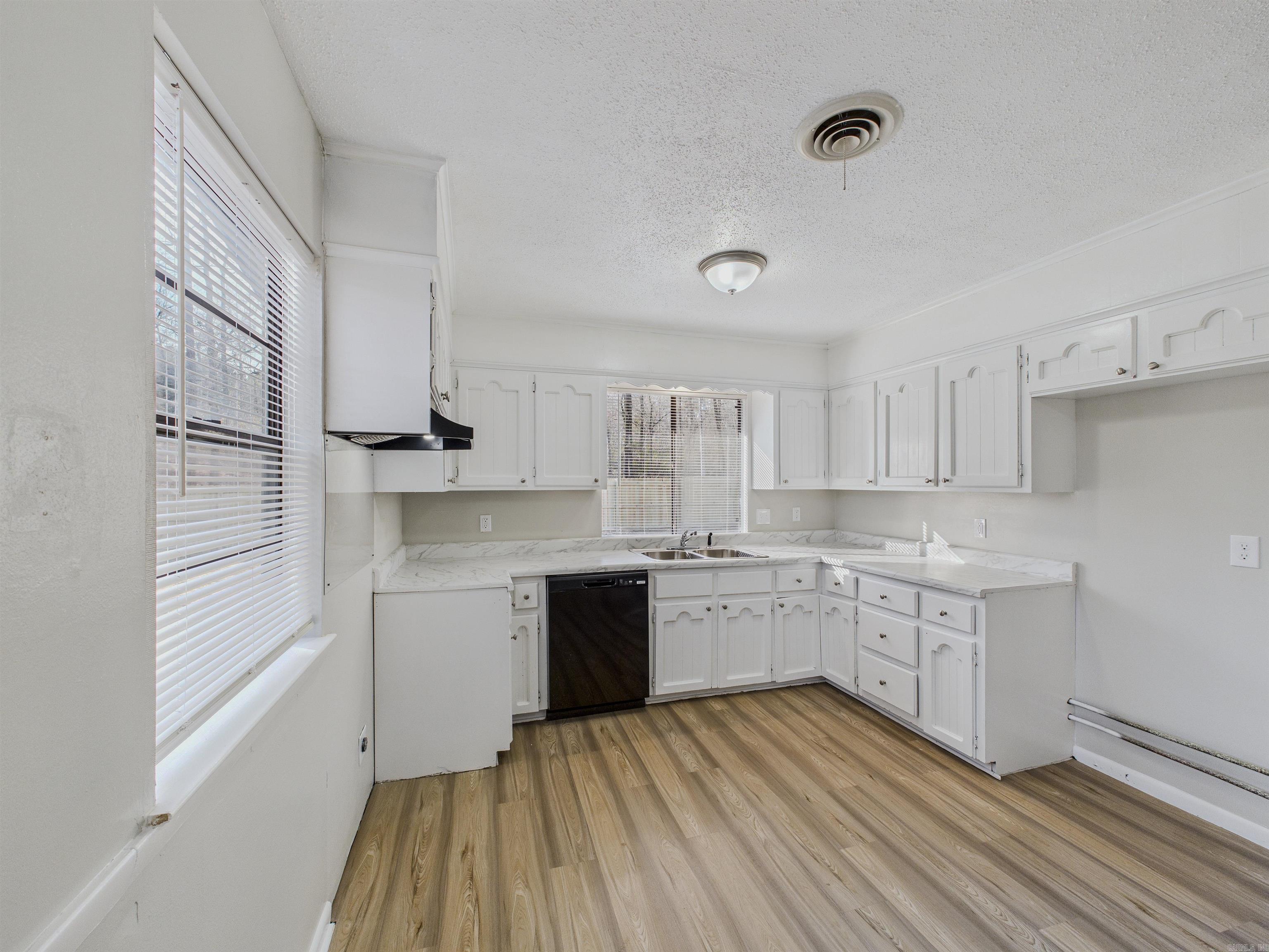 Sara Lynn - Residential