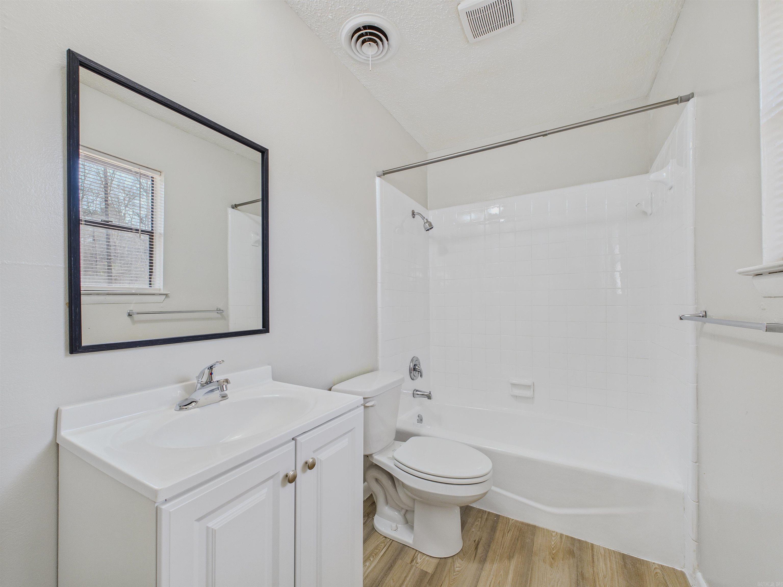 Sara Lynn - Residential