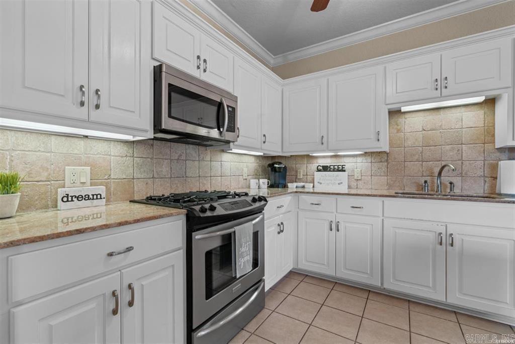 LIGHTHOUSE COVE - Residential