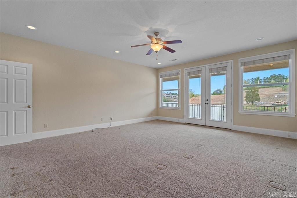 LIGHTHOUSE COVE - Residential