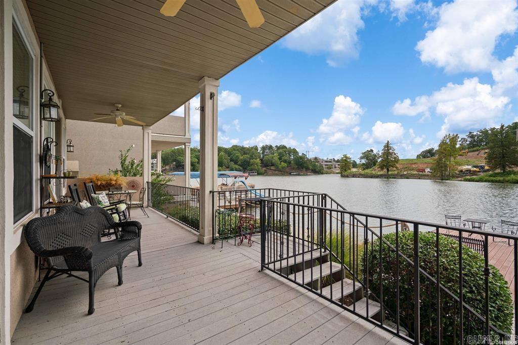 LIGHTHOUSE COVE - Residential