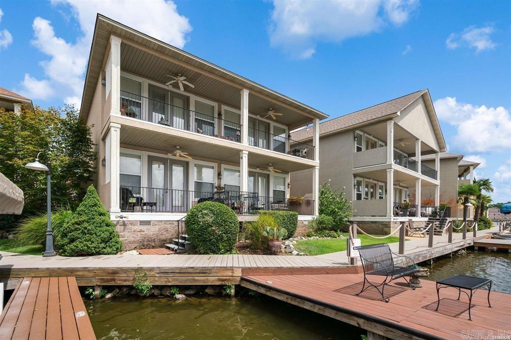 LIGHTHOUSE COVE - Residential