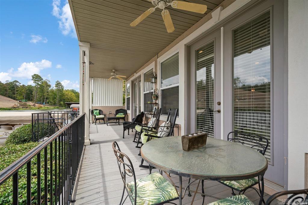 LIGHTHOUSE COVE - Residential