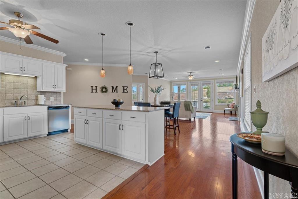 LIGHTHOUSE COVE - Residential