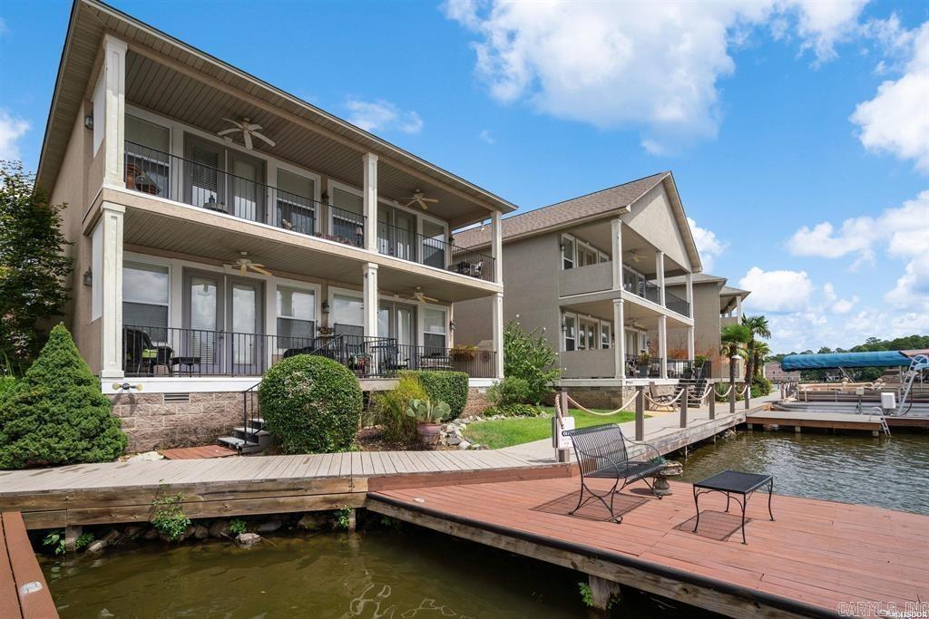 LIGHTHOUSE COVE - Residential