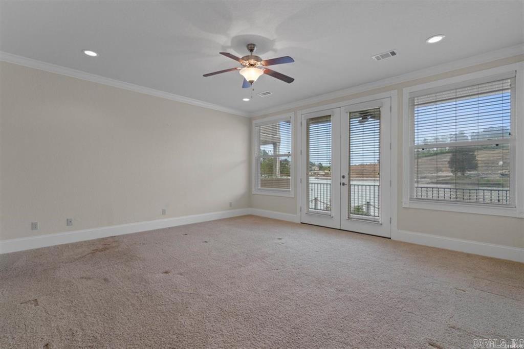 LIGHTHOUSE COVE - Residential