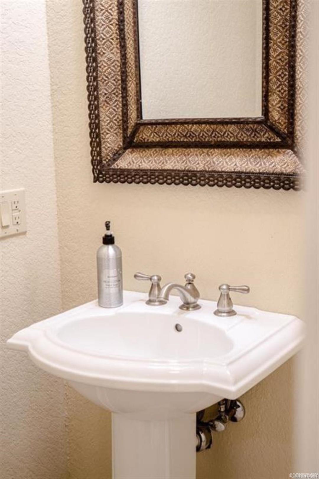 LIGHTHOUSE COVE - Residential