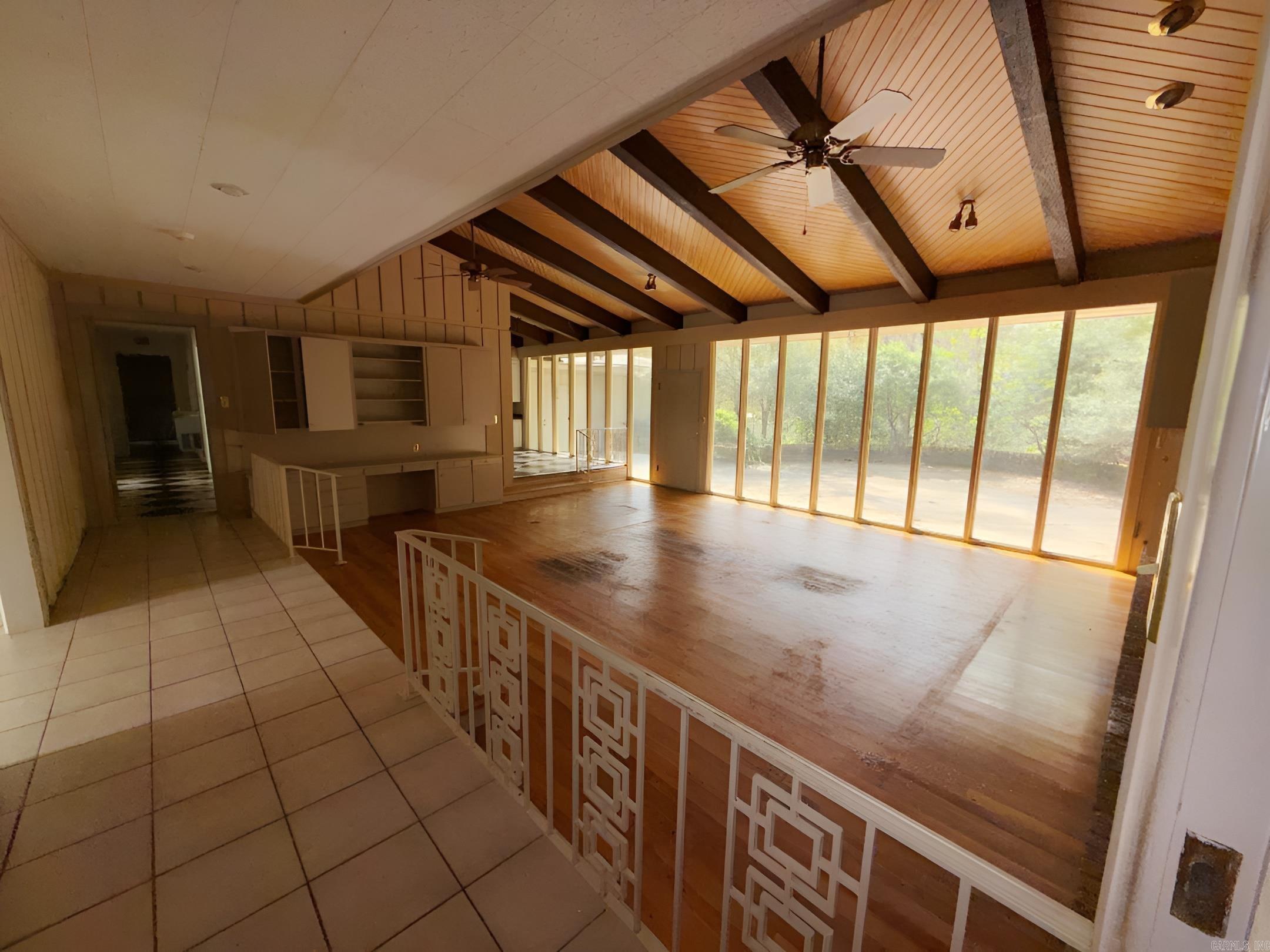 COUNTRY CLUB COLONY - Residential