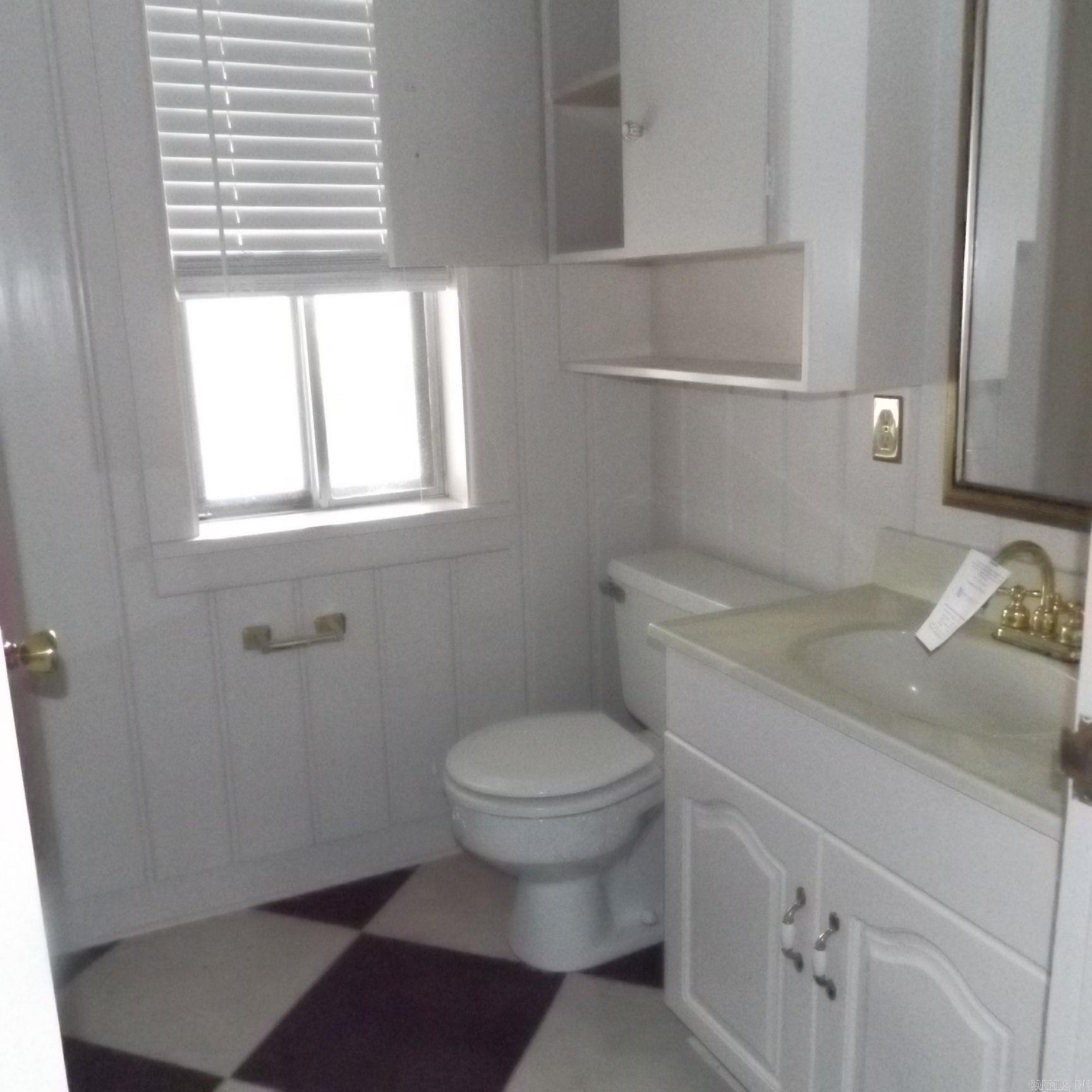 COUNTRY CLUB COLONY - Residential