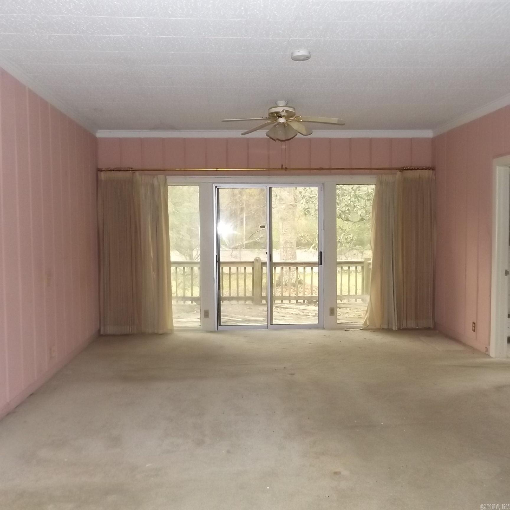 COUNTRY CLUB COLONY - Residential