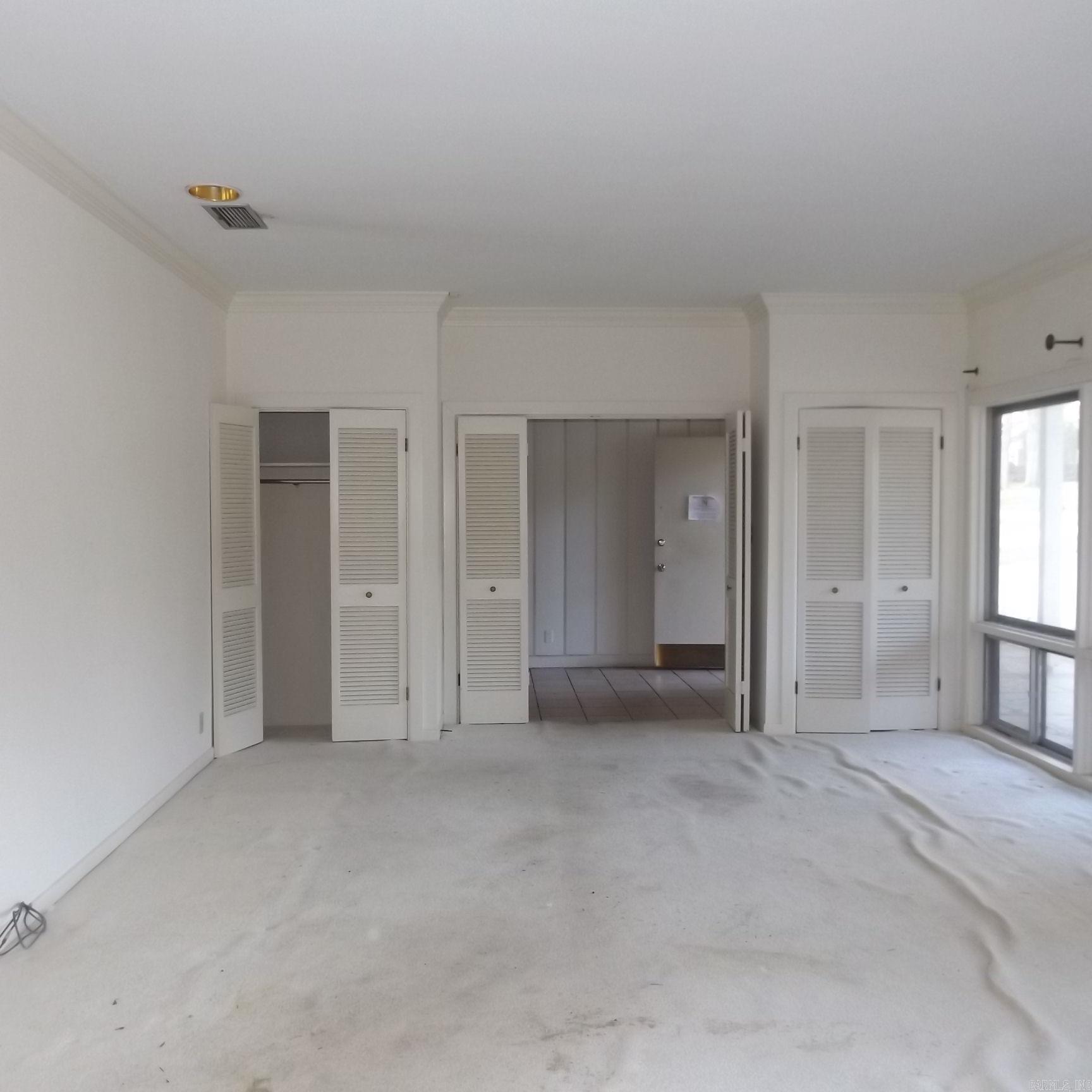 COUNTRY CLUB COLONY - Residential