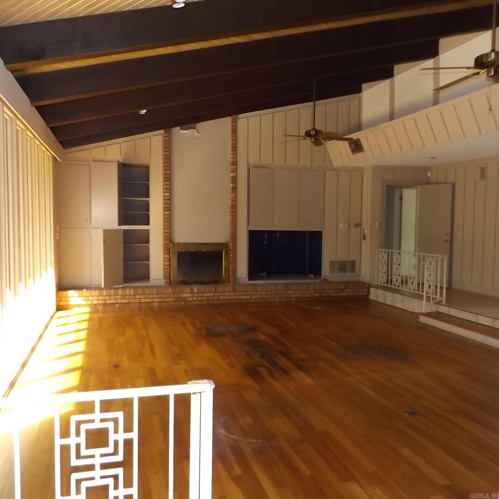 COUNTRY CLUB COLONY - Residential