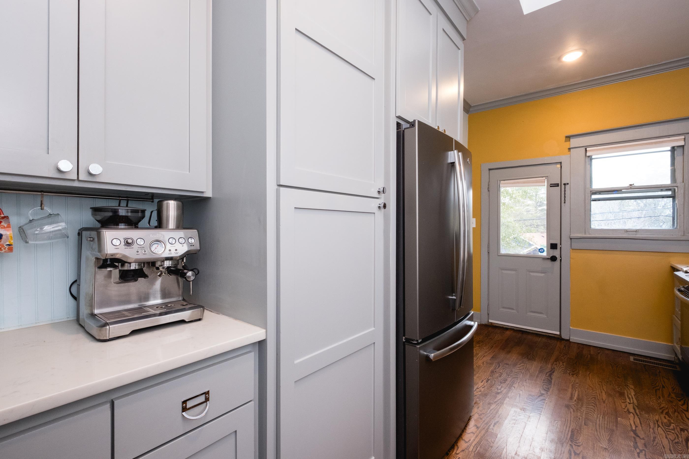 YOUNGS PARK - Residential