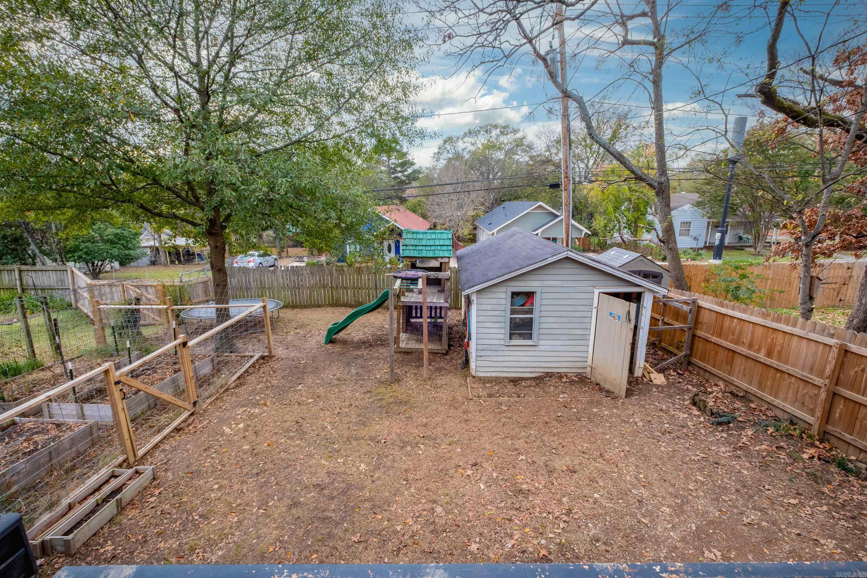 YOUNGS PARK - Residential