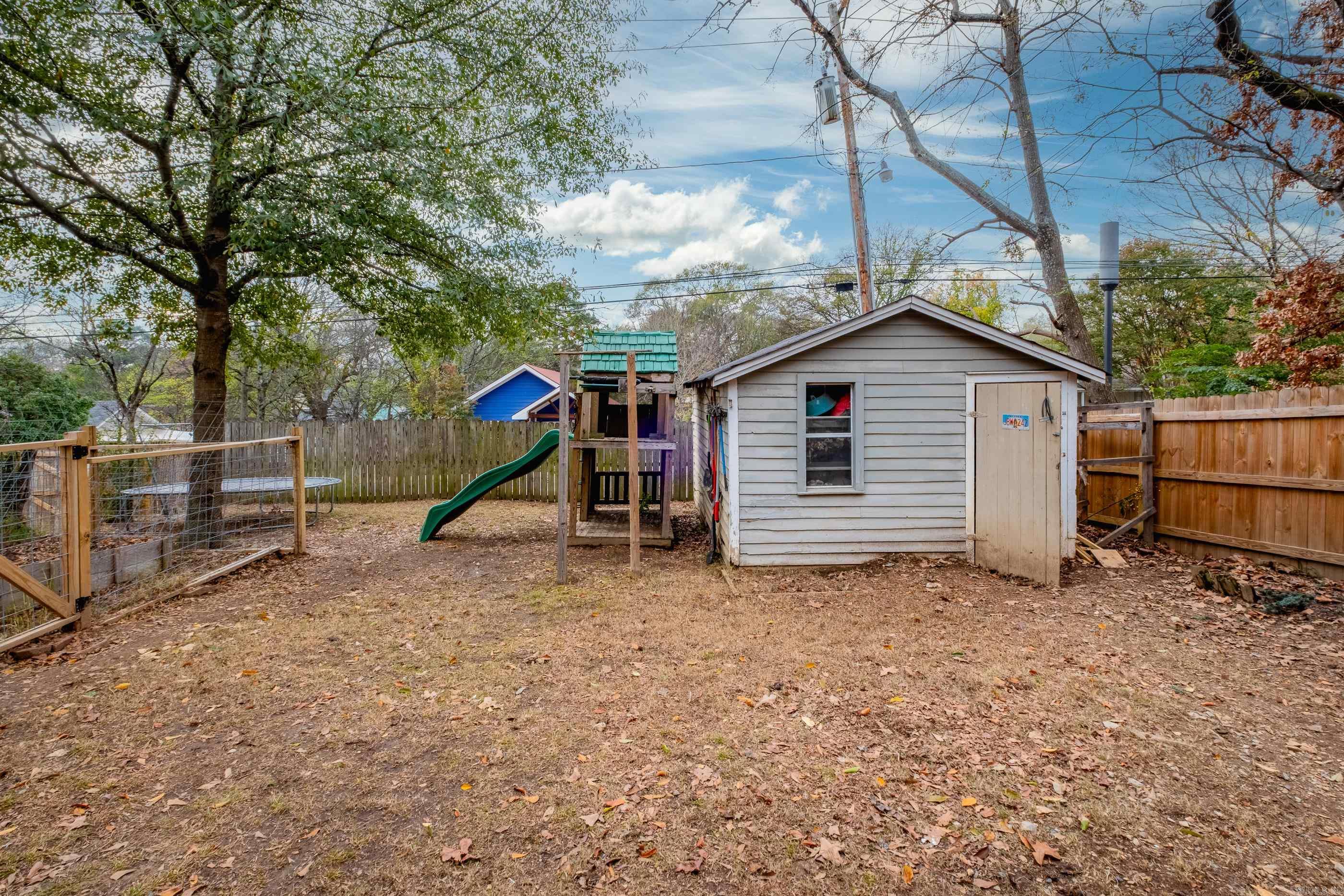 YOUNGS PARK - Residential