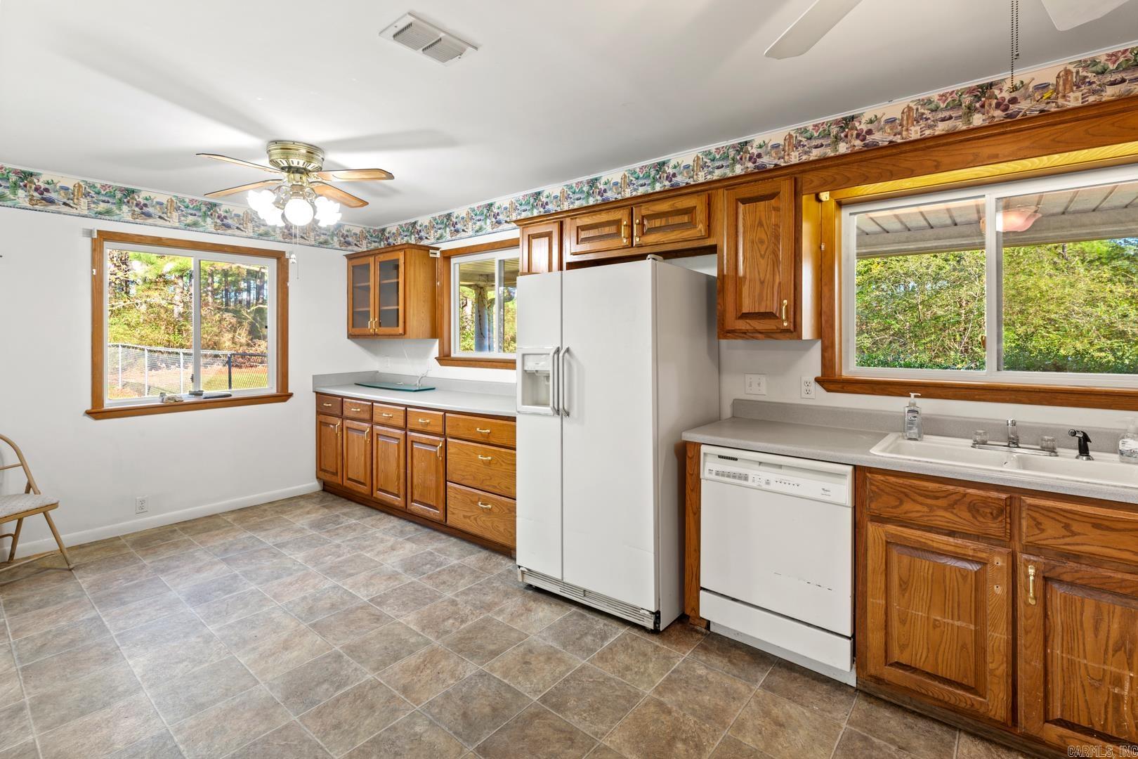 Lake Mena - Residential Lease