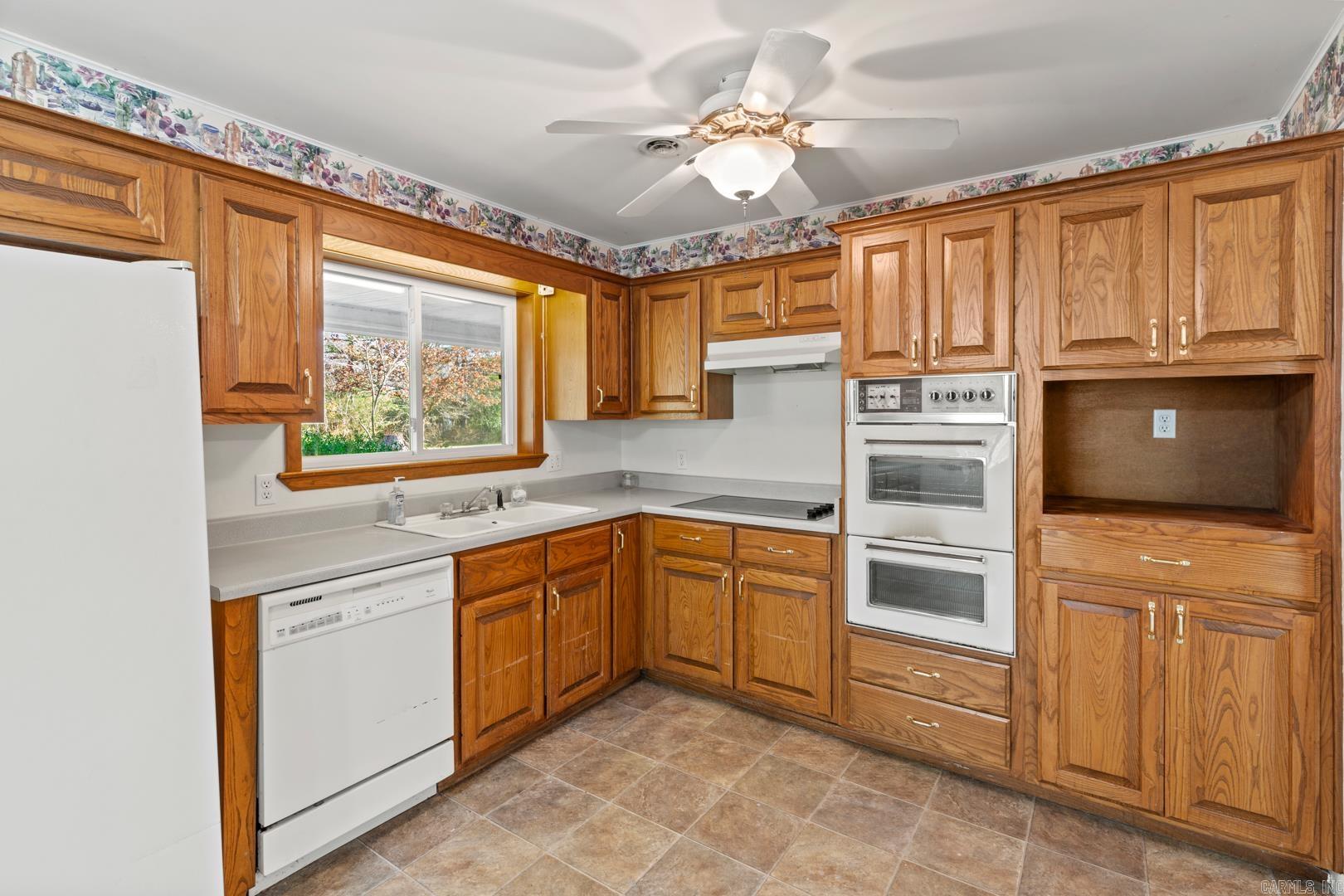 Lake Mena - Residential Lease