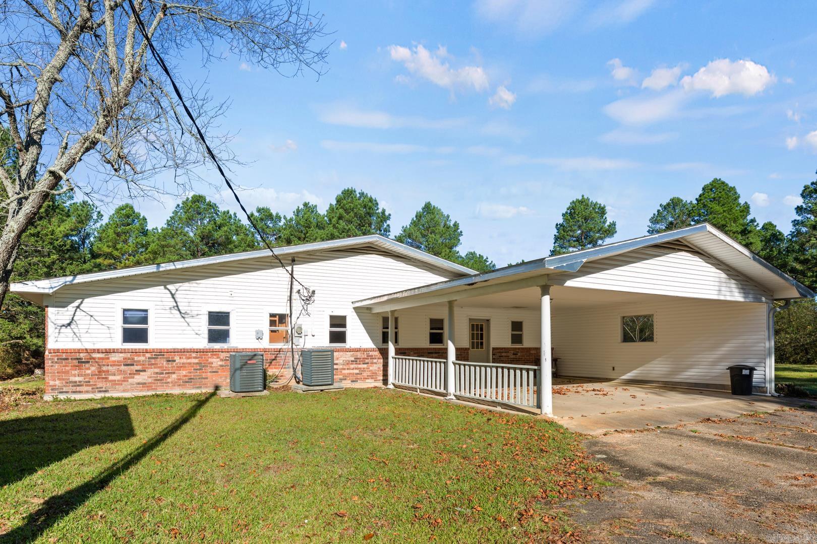 Lake Mena - Residential Lease