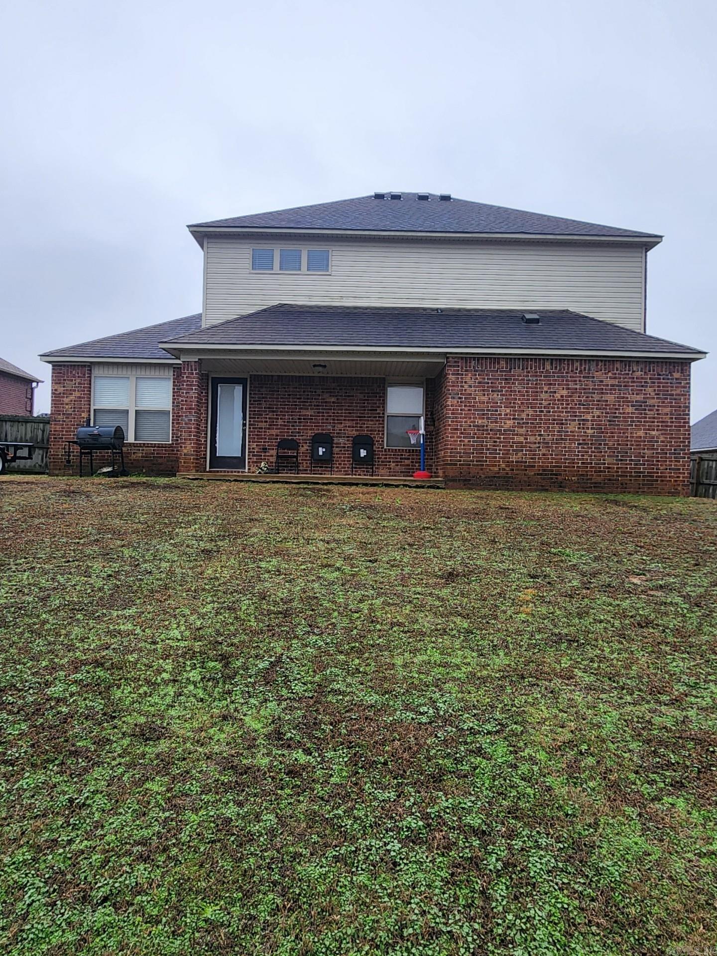 NORTH HILLS ESTATES - Residential