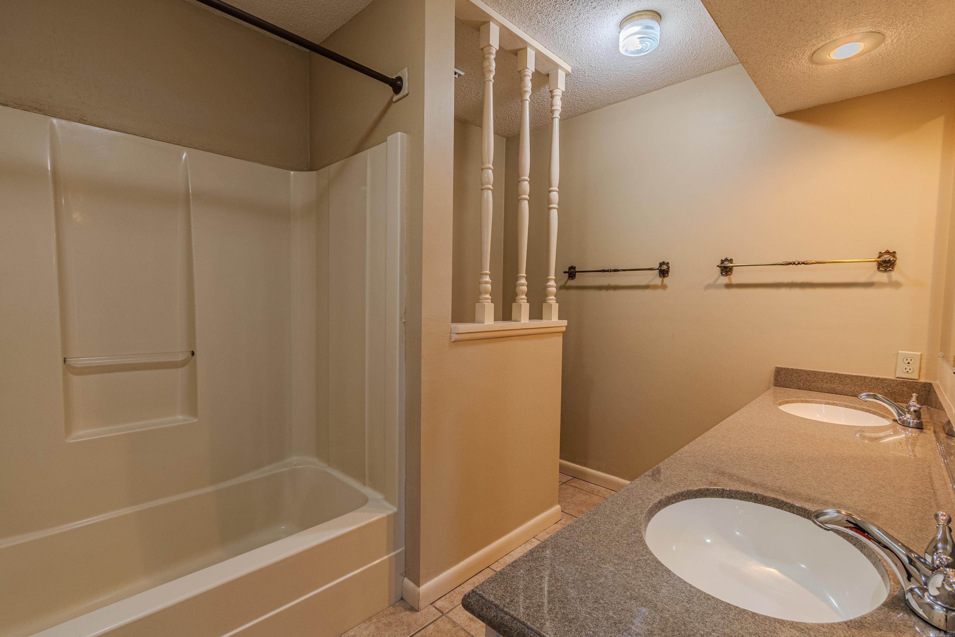 WALNUT VALLEY - Residential