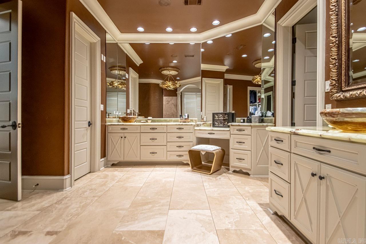 Hickory Grove - Residential