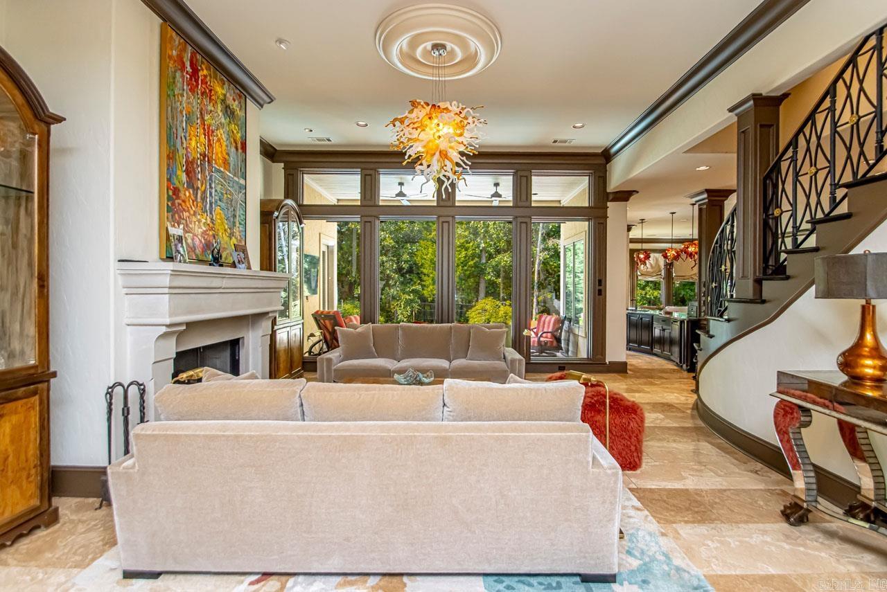 Hickory Grove - Residential