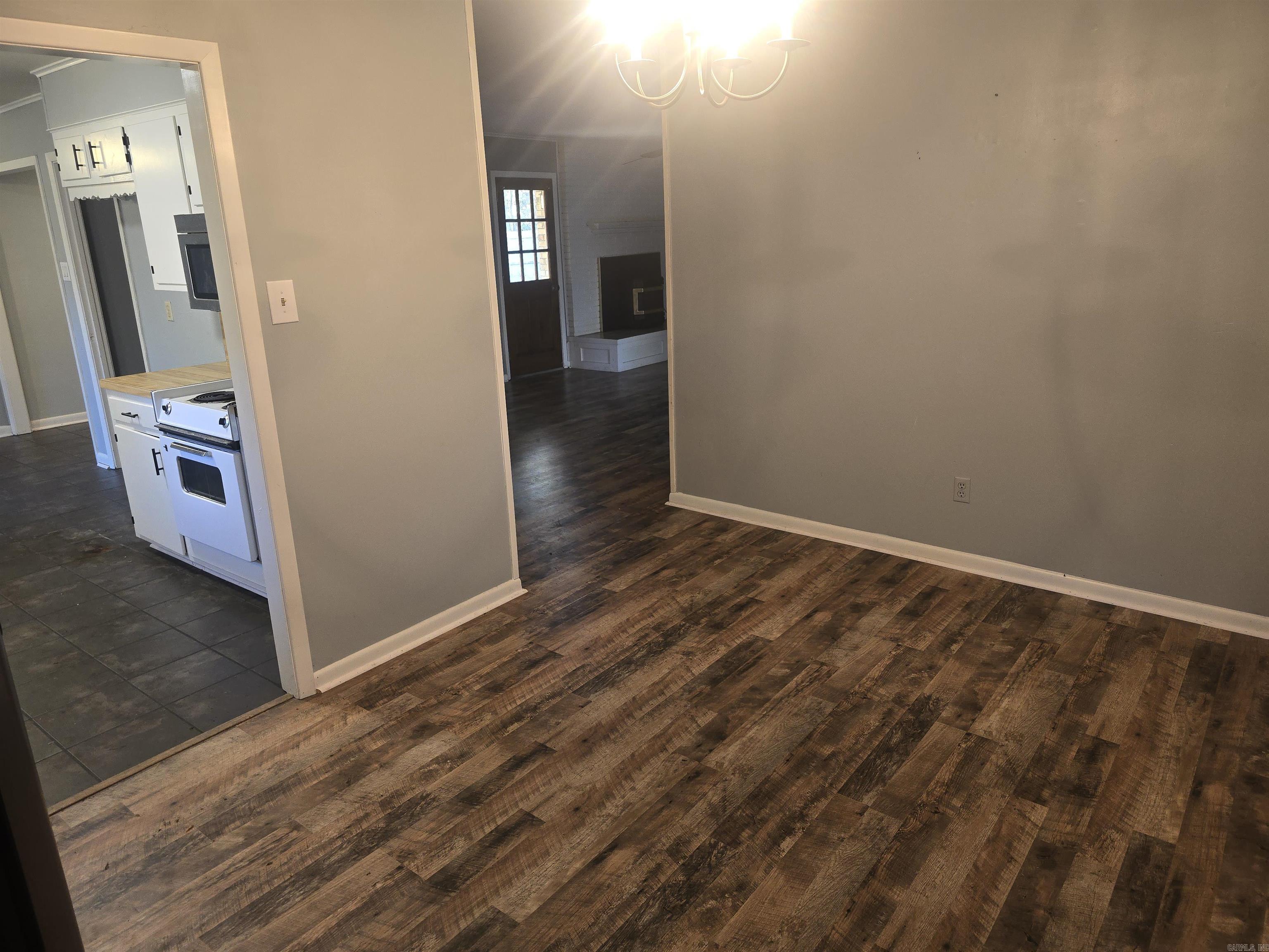 WHIPPOORWILL CREEK - Residential