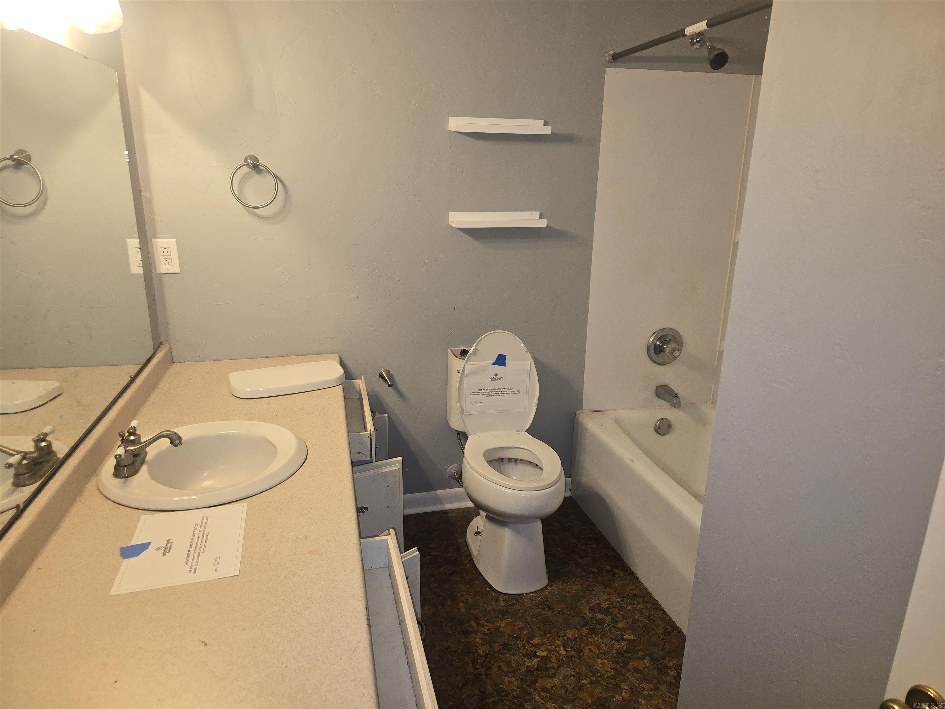 WHIPPOORWILL CREEK - Residential