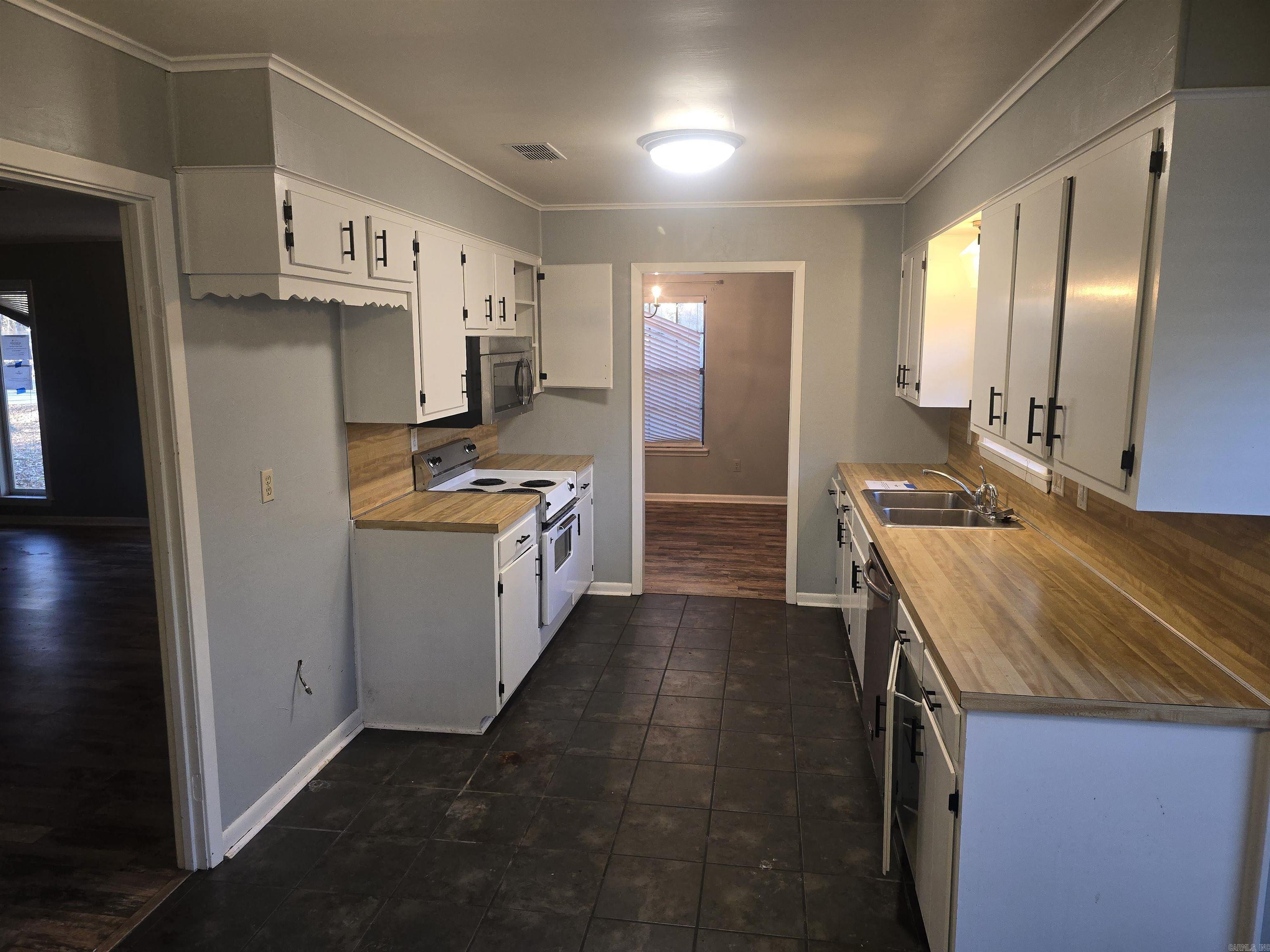 WHIPPOORWILL CREEK - Residential