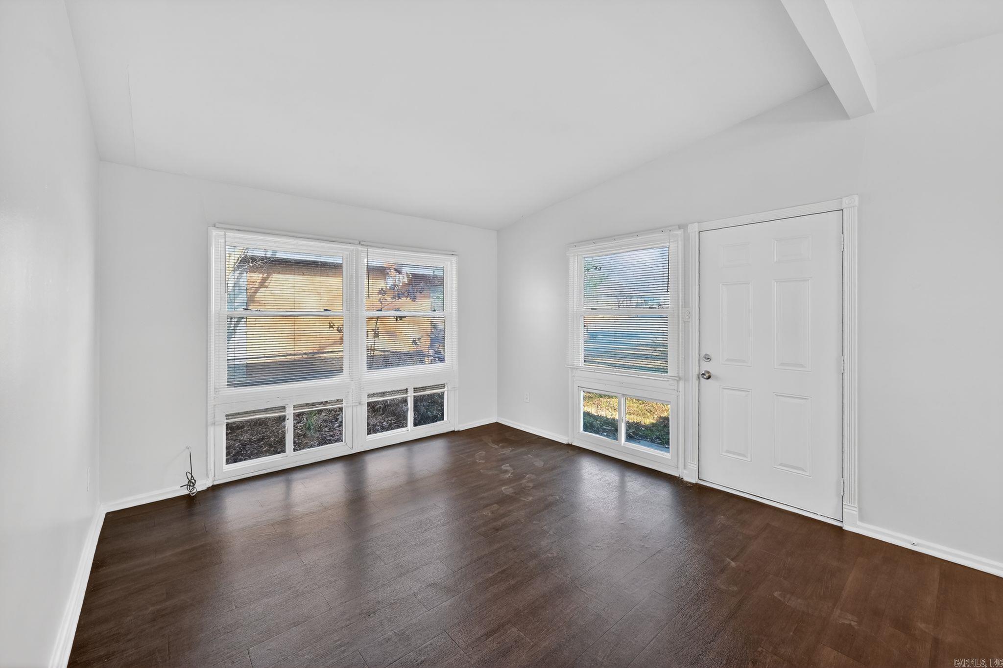 MEADOWCLIFF - Residential