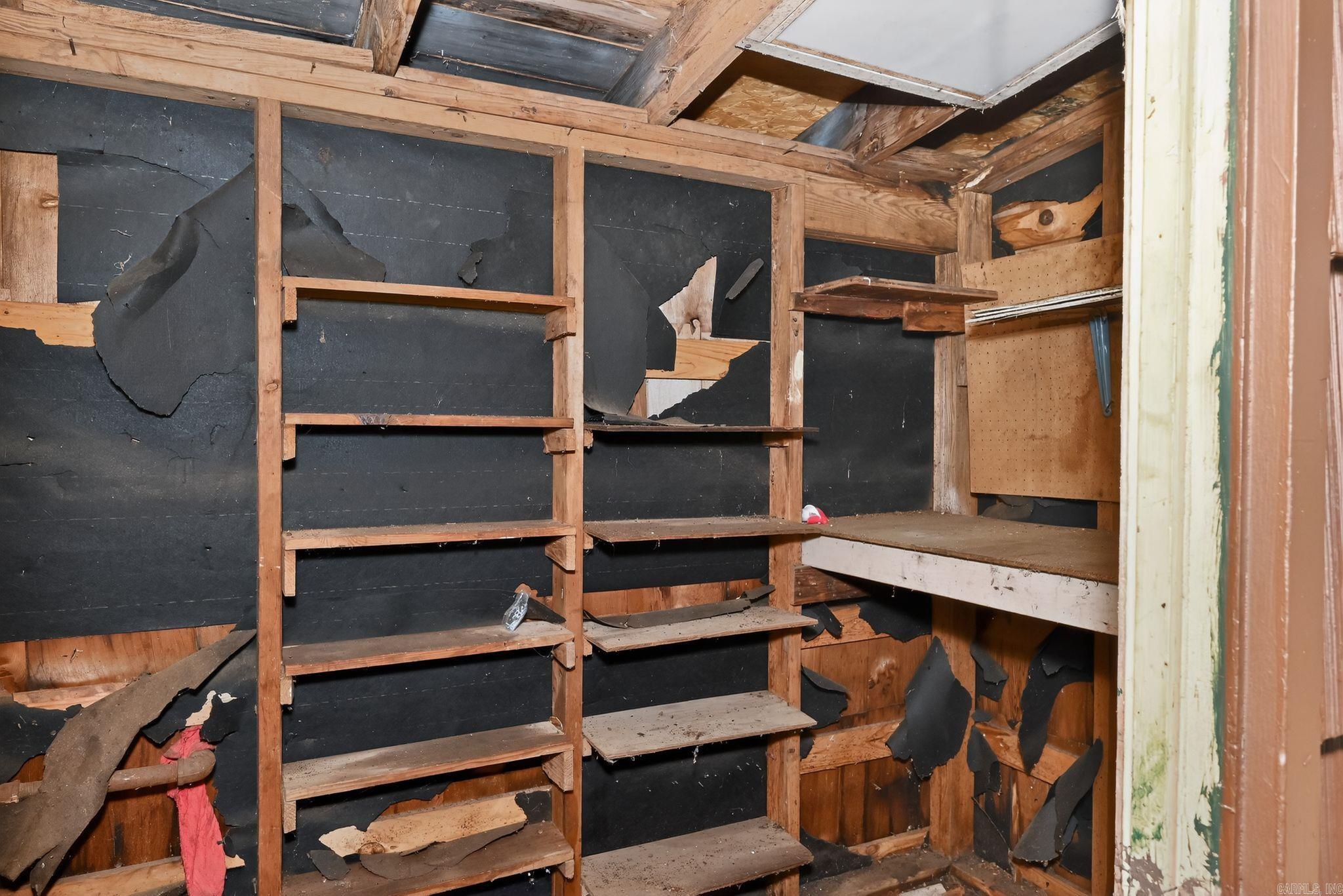 MEADOWCLIFF - Residential