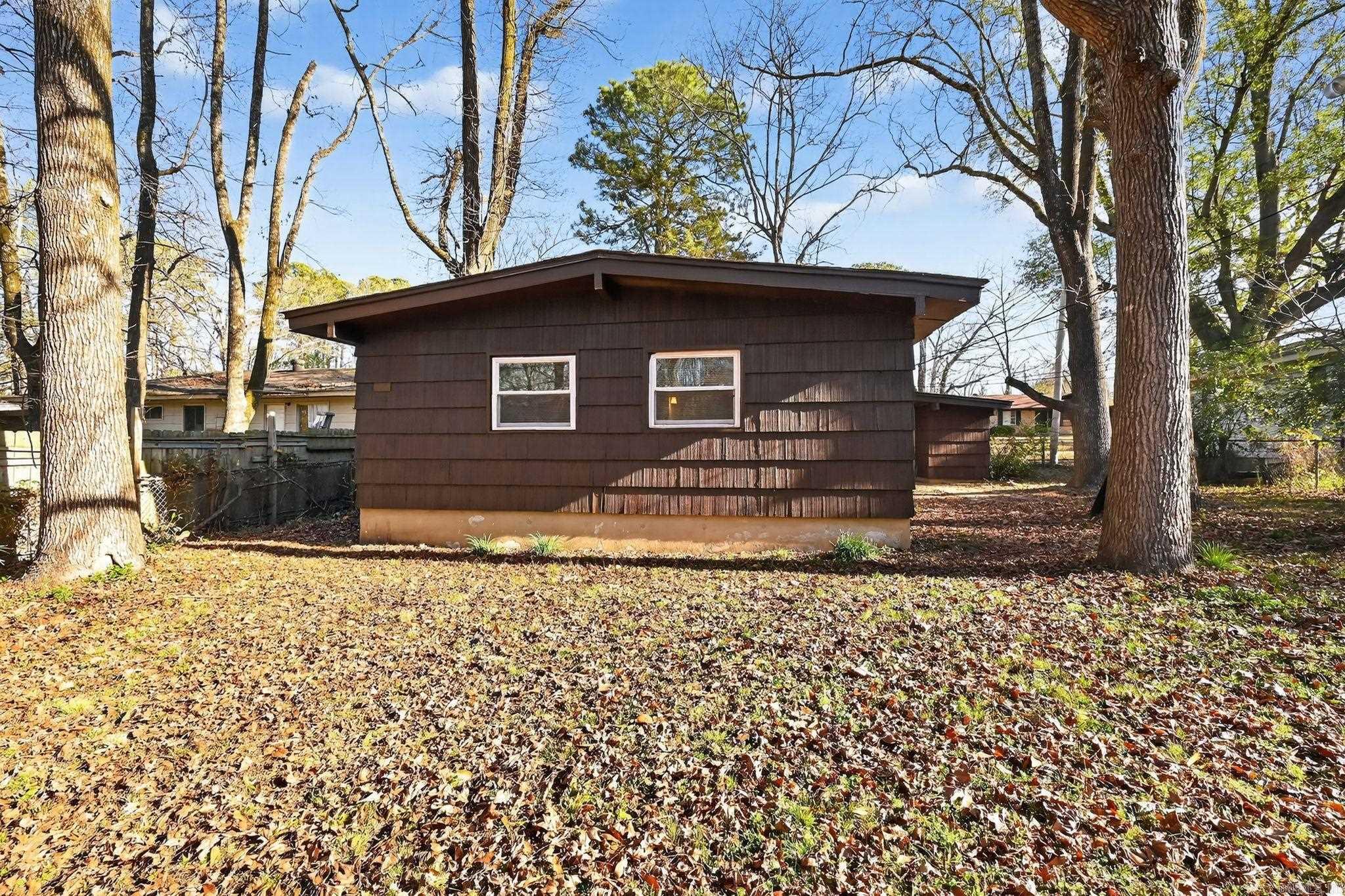 MEADOWCLIFF - Residential