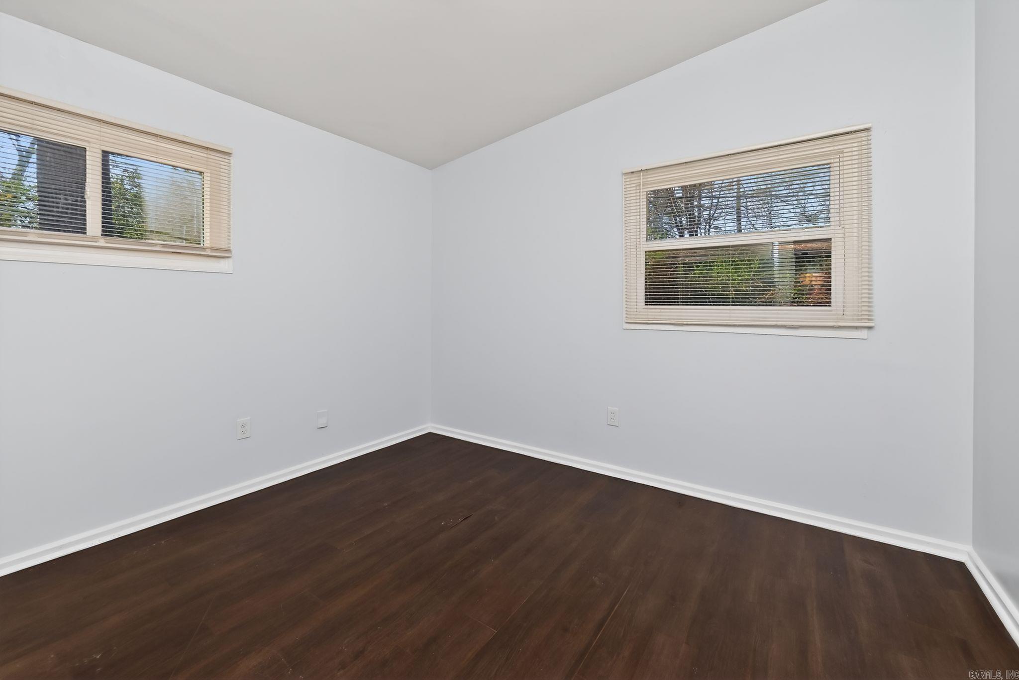 MEADOWCLIFF - Residential