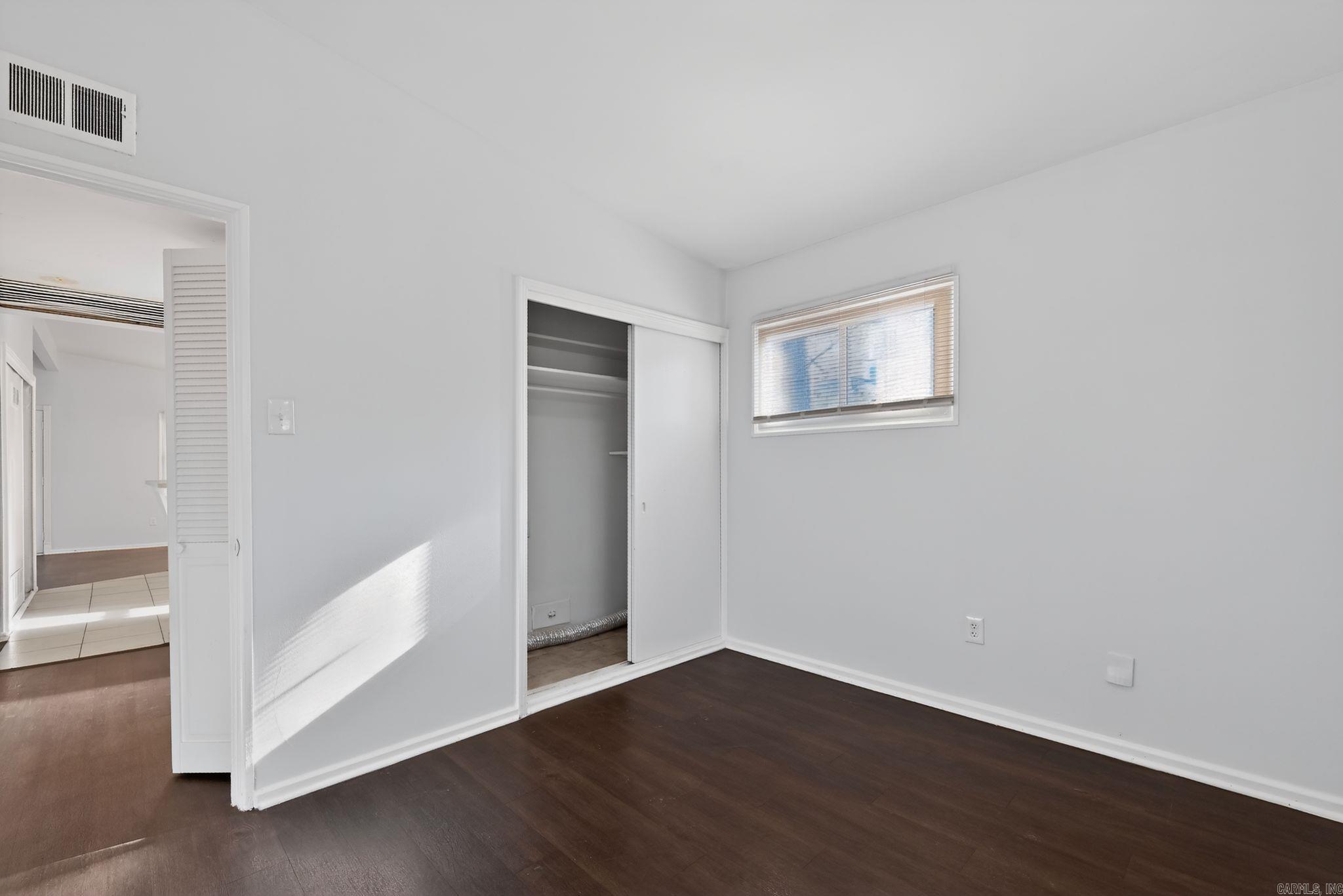 MEADOWCLIFF - Residential