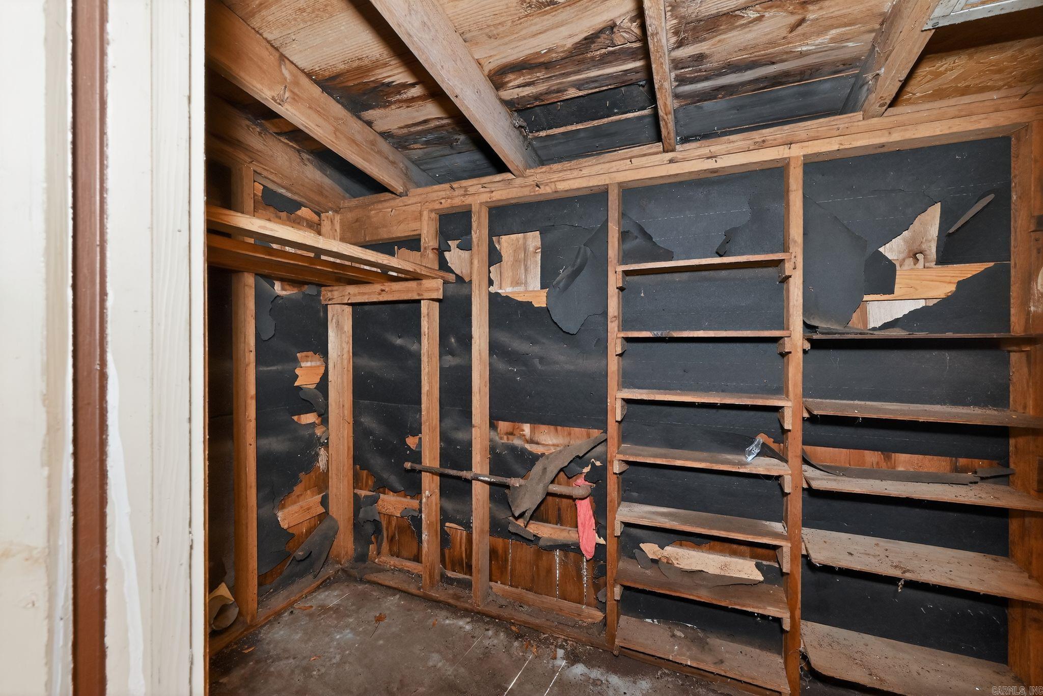 MEADOWCLIFF - Residential