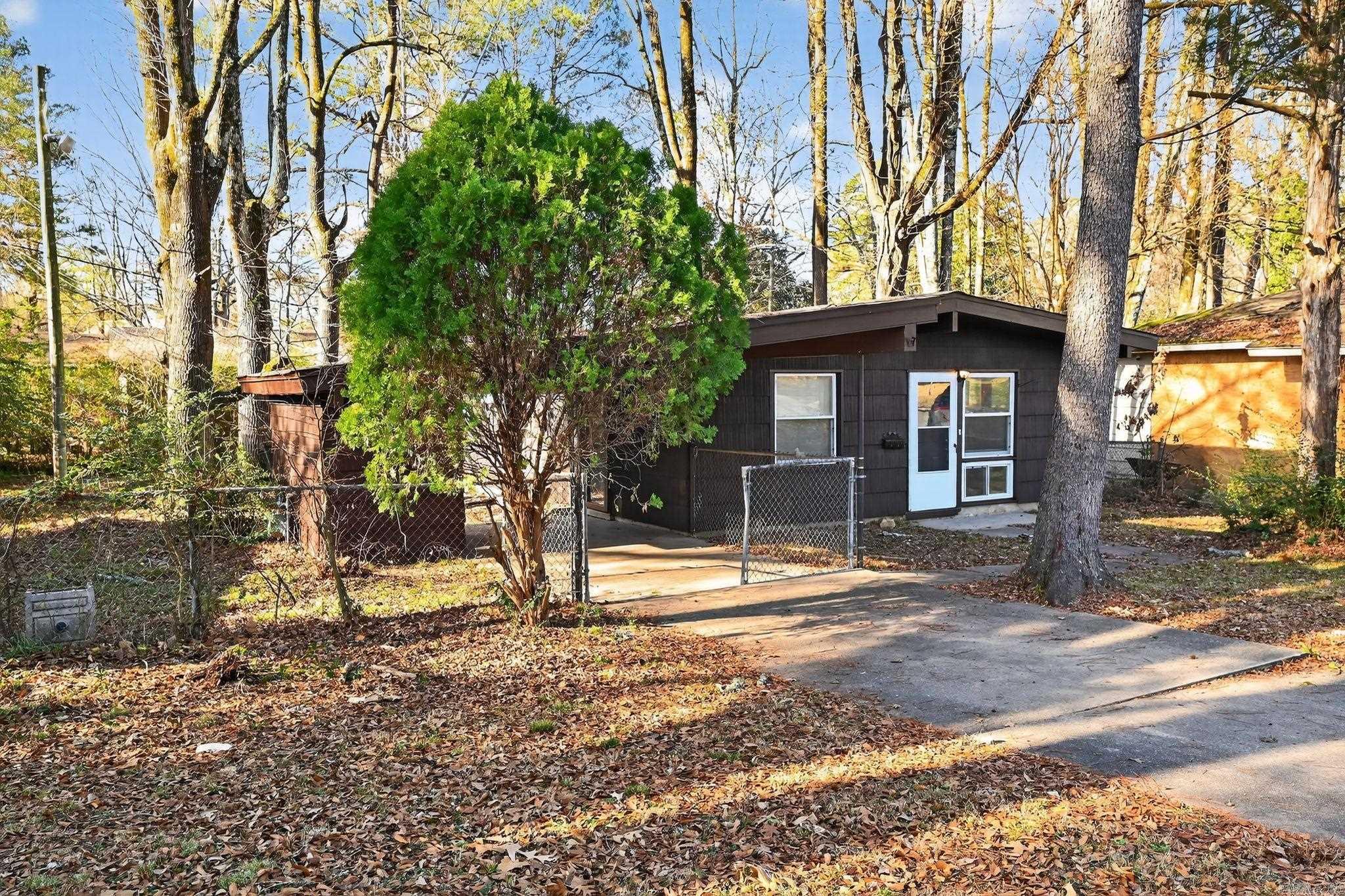 MEADOWCLIFF - Residential