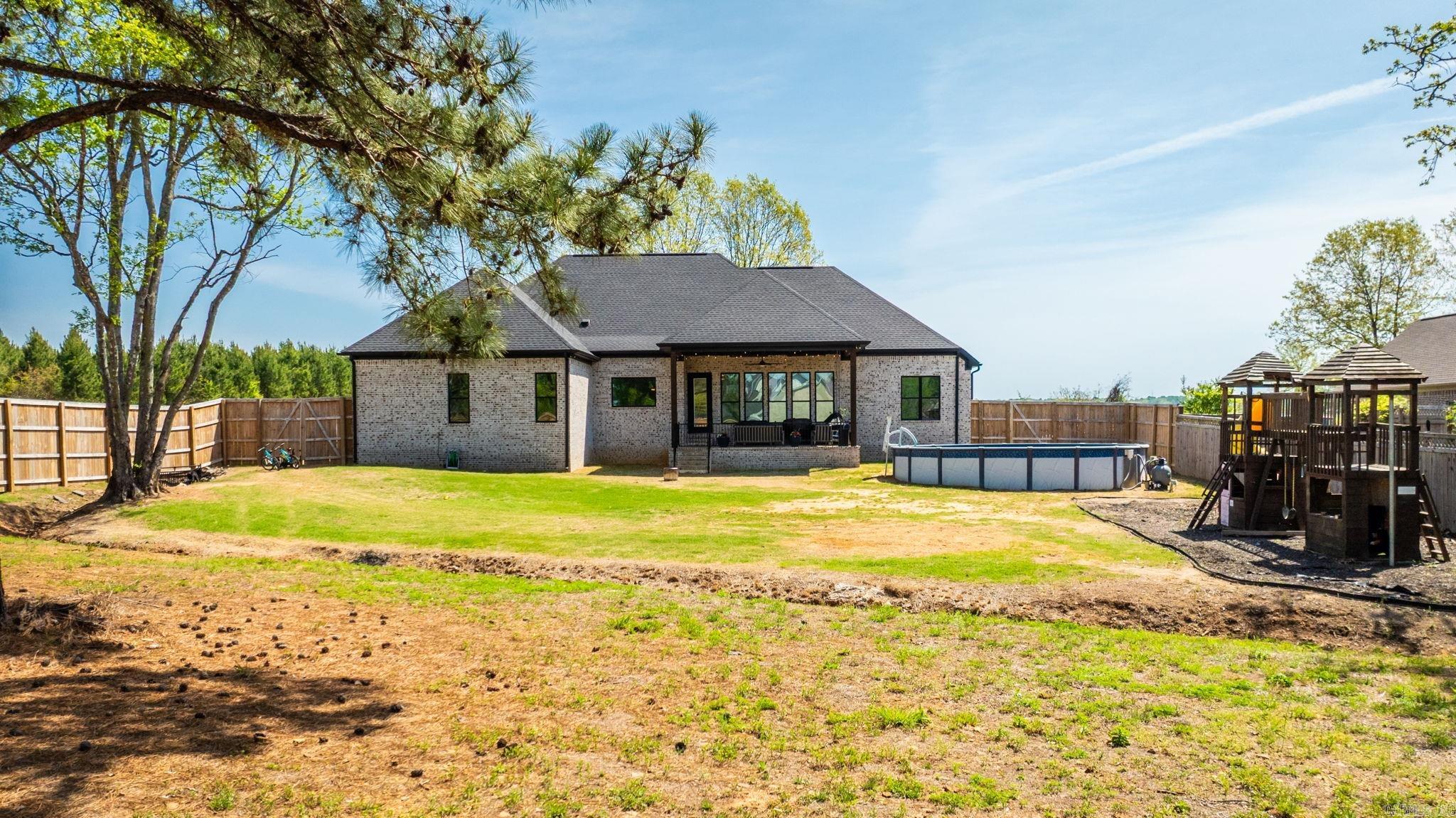 COYOTE RIDGE - Residential