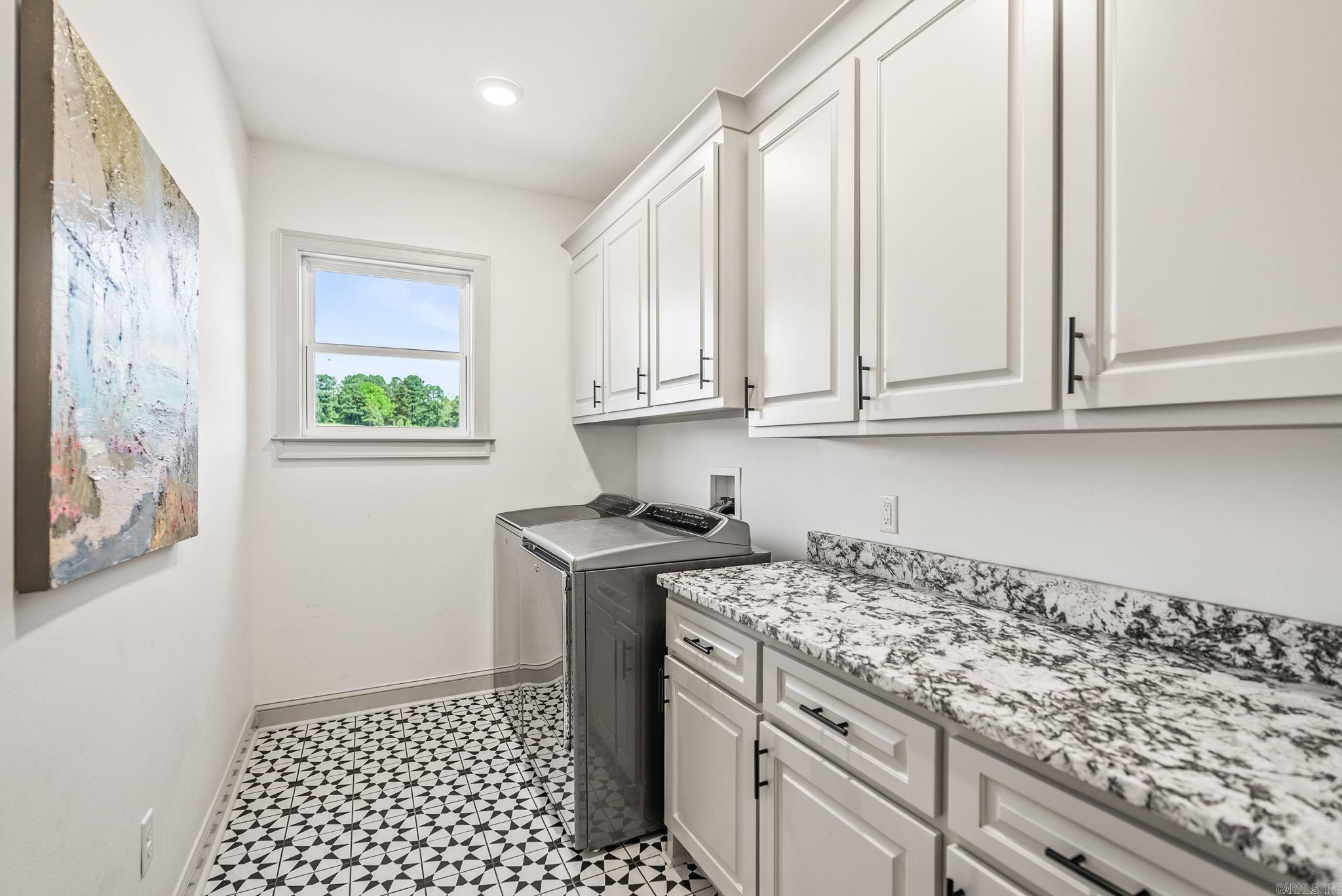 COYOTE RIDGE - Residential