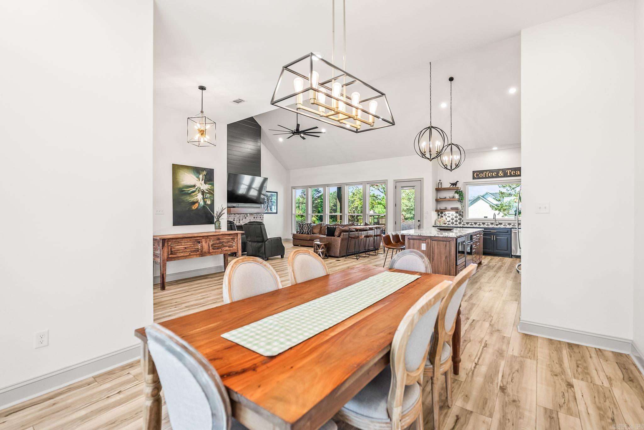 COYOTE RIDGE - Residential