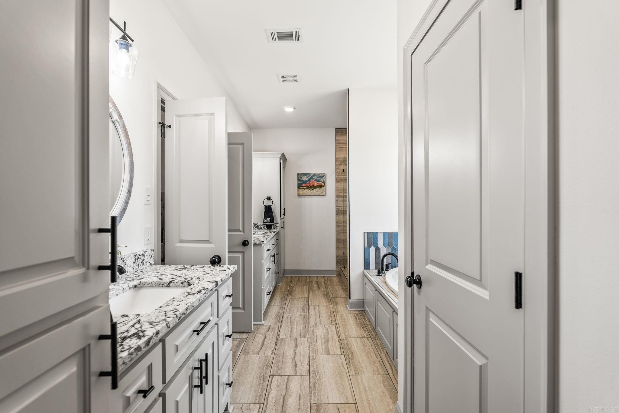 COYOTE RIDGE - Residential