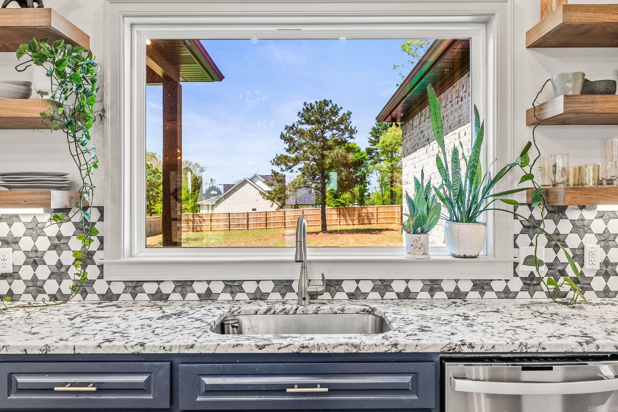 COYOTE RIDGE - Residential