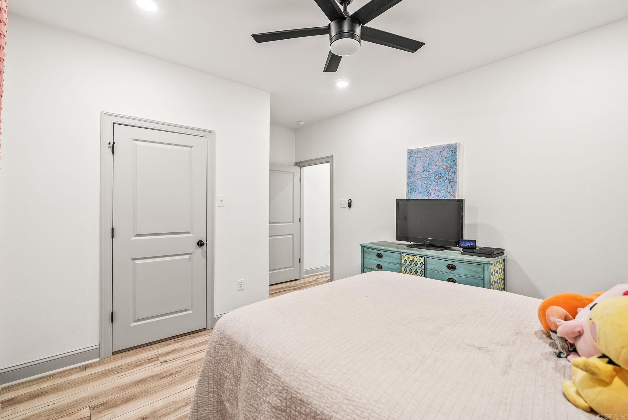 COYOTE RIDGE - Residential