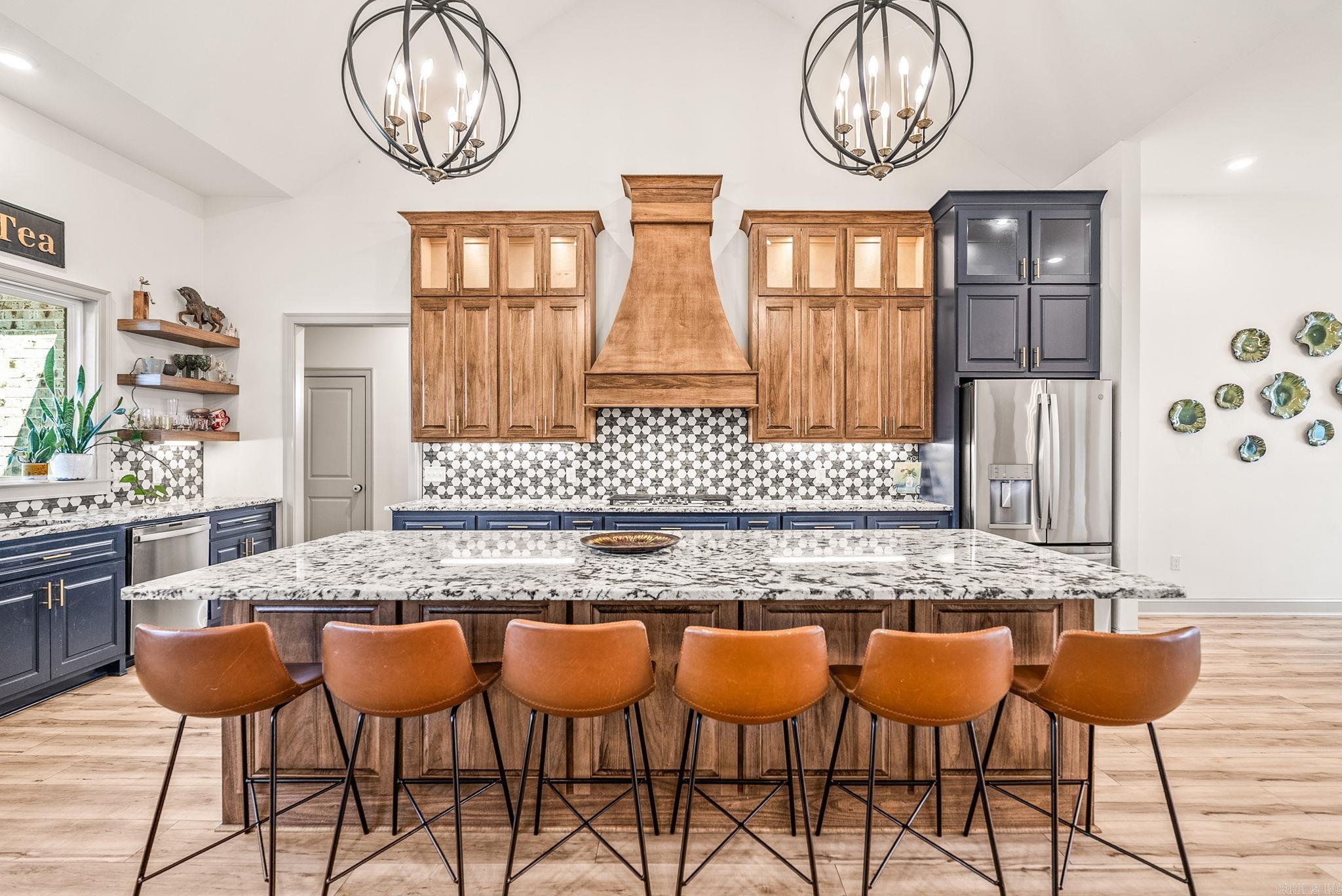 COYOTE RIDGE - Residential