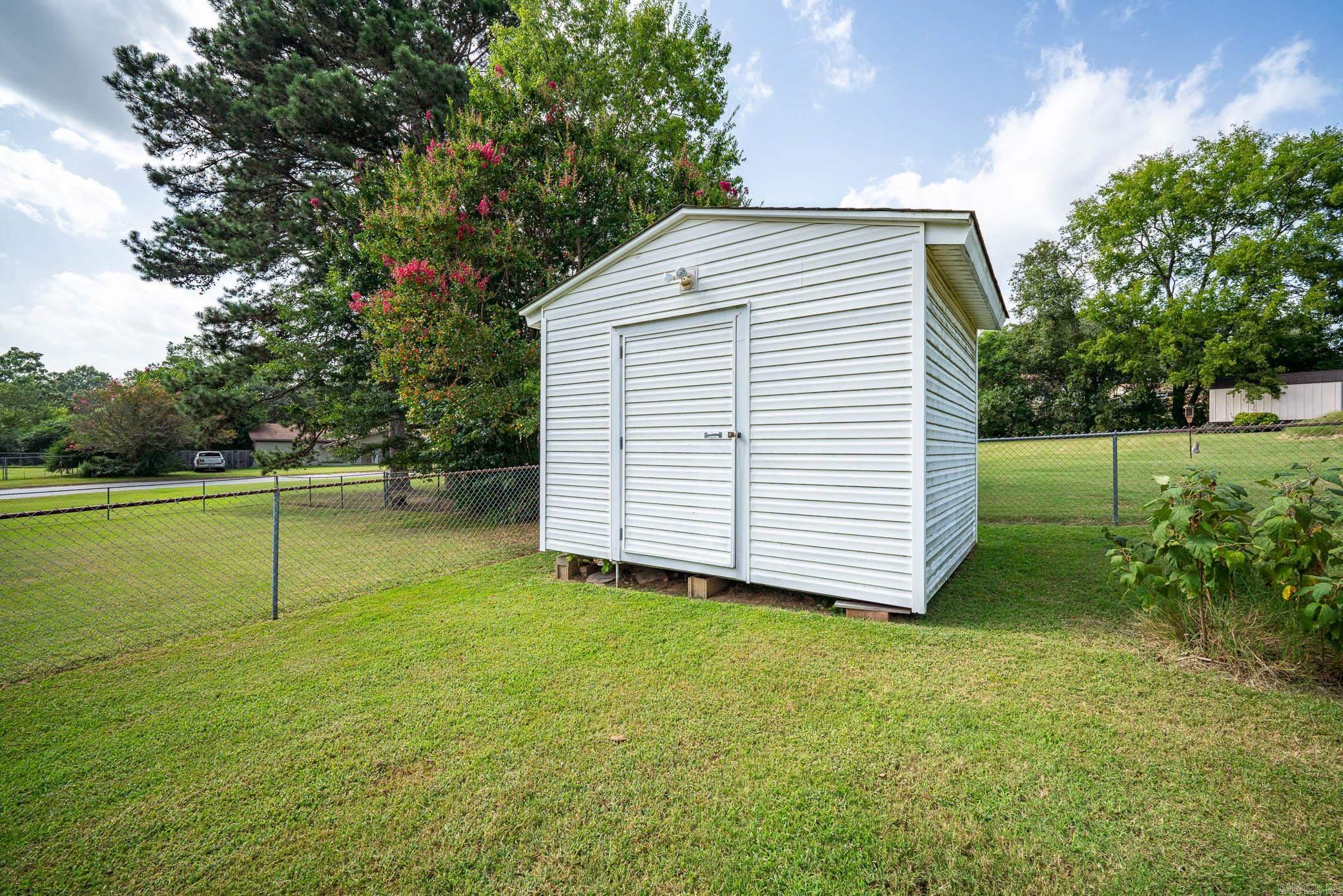 PINE FOREST - Residential