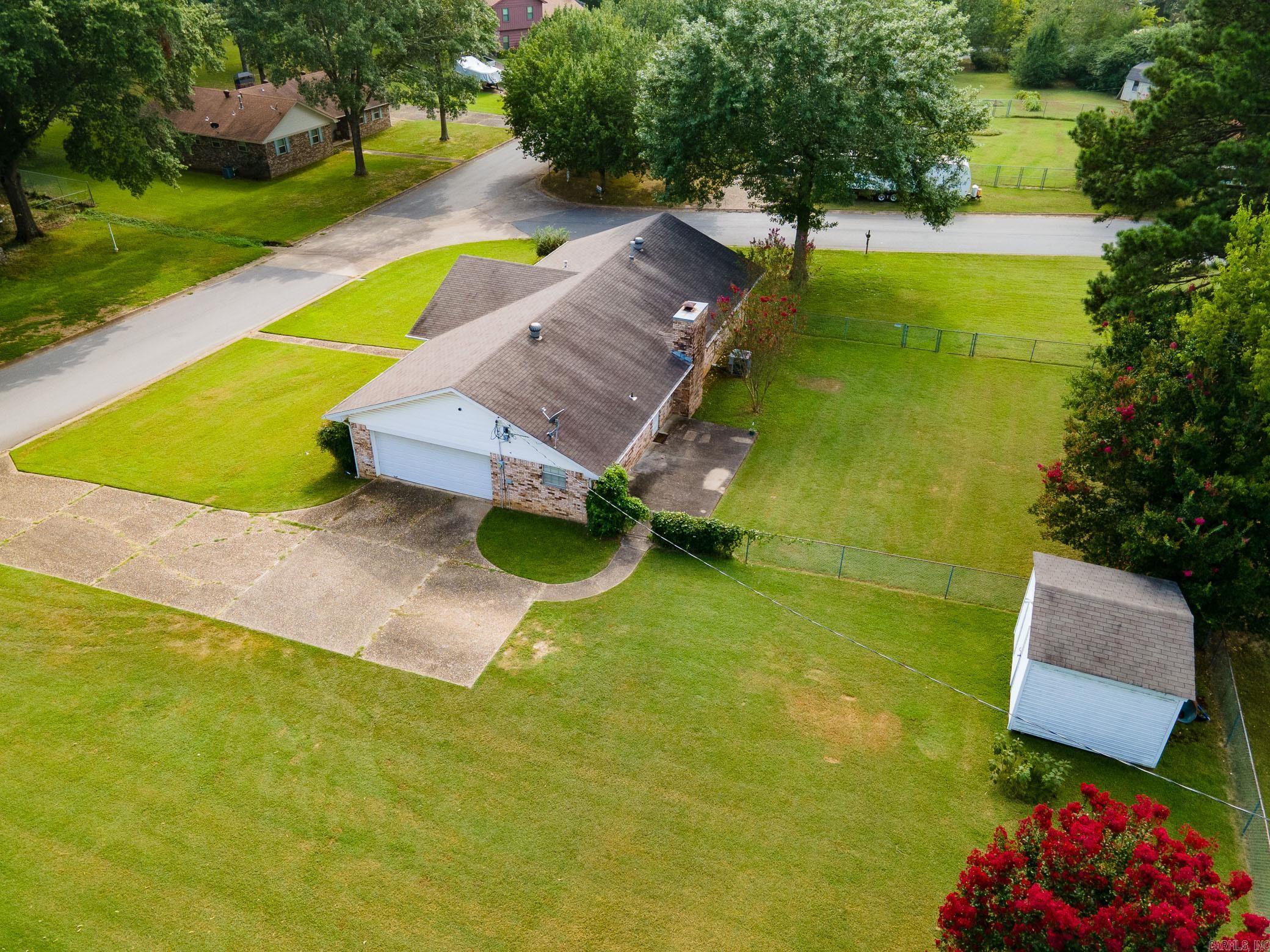 PINE FOREST - Residential