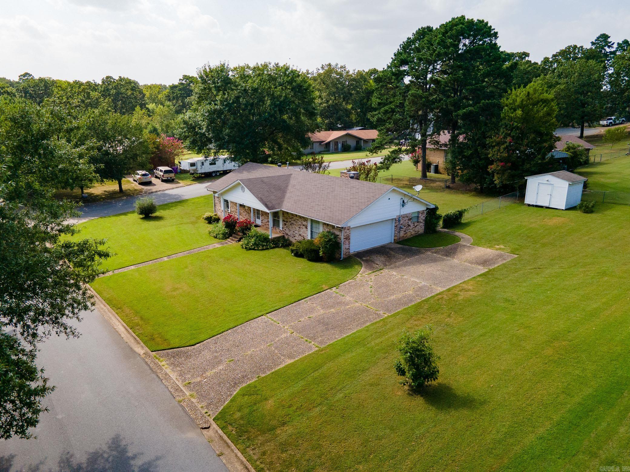 PINE FOREST - Residential